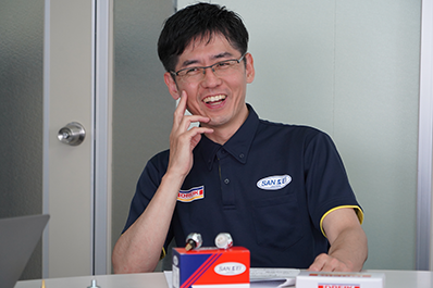 インタビュー中の様子