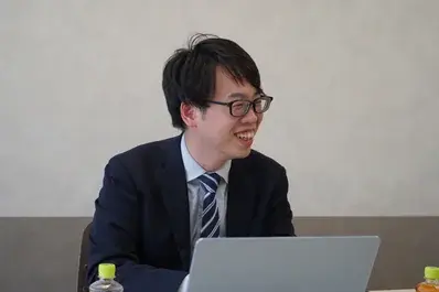 インタビュー中の様子