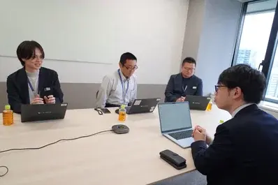 インタビュー中の様子